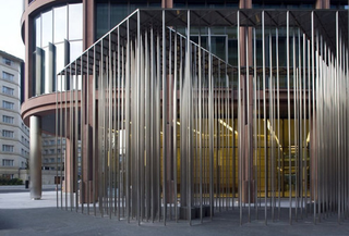 Illustration for article titled Futuristic Pavillion Beams Into Regent's Place